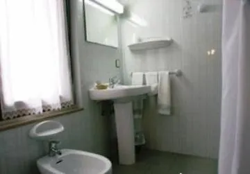 Eladia Hotel 2*